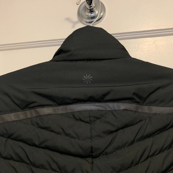 Athleta Asymmetrical Zippered -Lightweight Puffy Jacket-Grey Size M - Picture 6 of 11